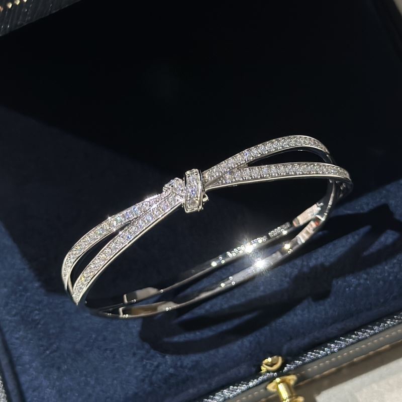CHAUMET